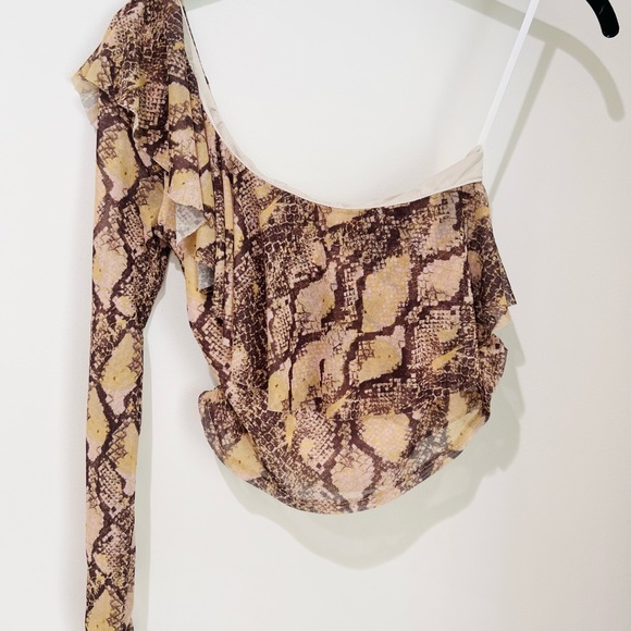 House of Harlow 1960 Python Snake Print One Sleeve Top/Blouse - Picture 4 of 4